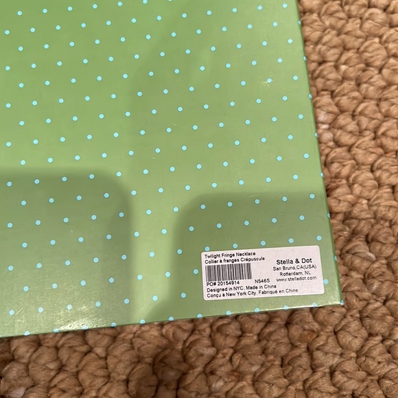 Discontinued Twilight Fringe Necklace NWT… in box - Picture 7 of 7